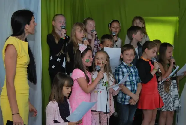 Song "We are the world"